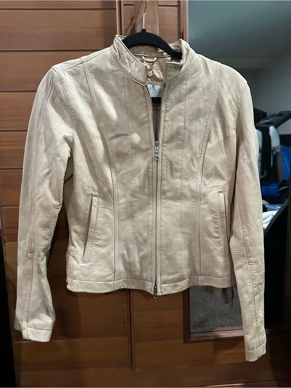 Wilsons Leather Women's Cream Zip-Front Leather Jacket